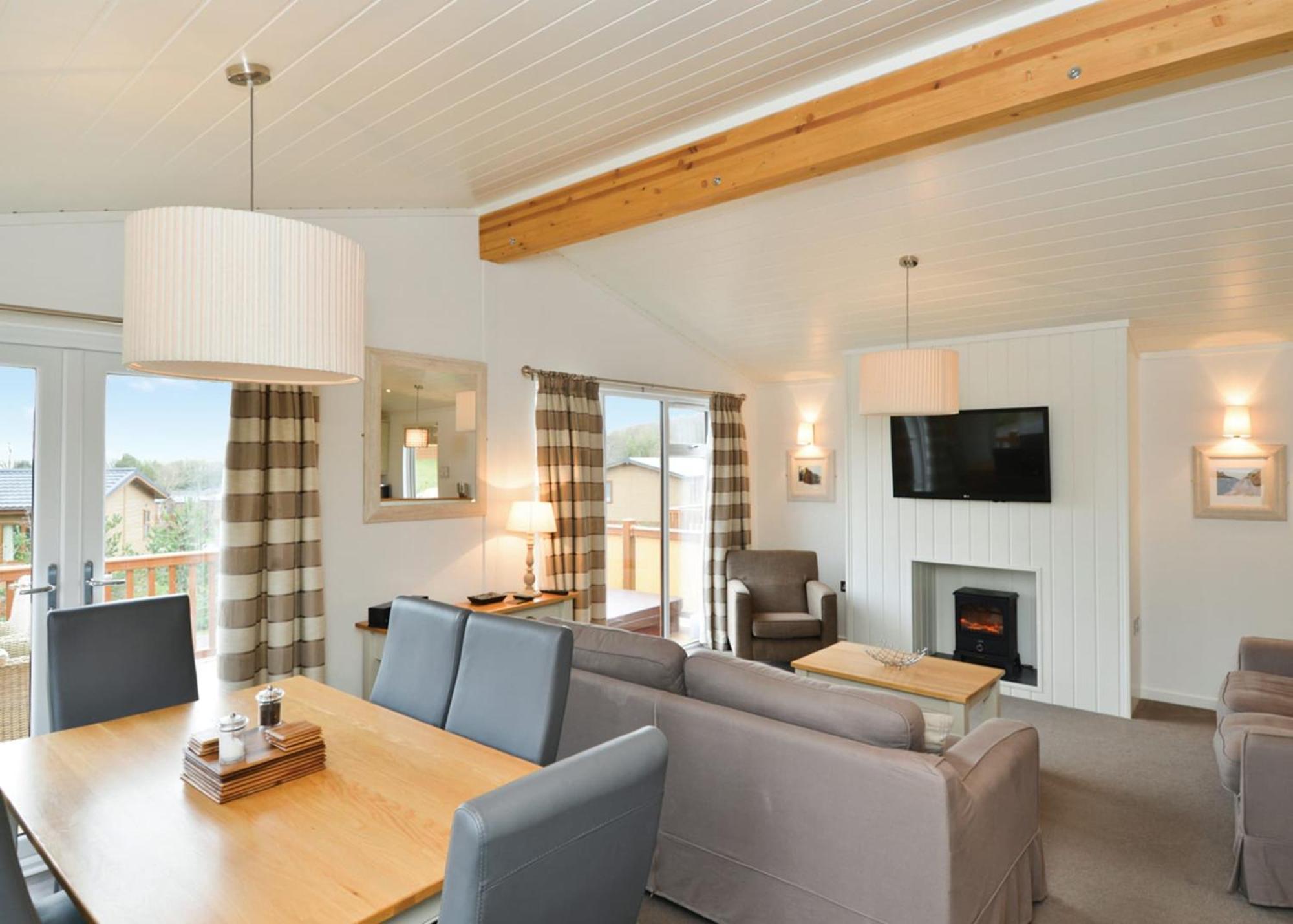 Cheddar Woods Resort And Spa Room photo